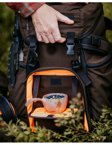 Pinewood Wildmark Sitting Backpack, Suede Brown
