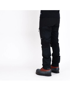 ÅRE HIKE PANTS - ALL BLACK 2